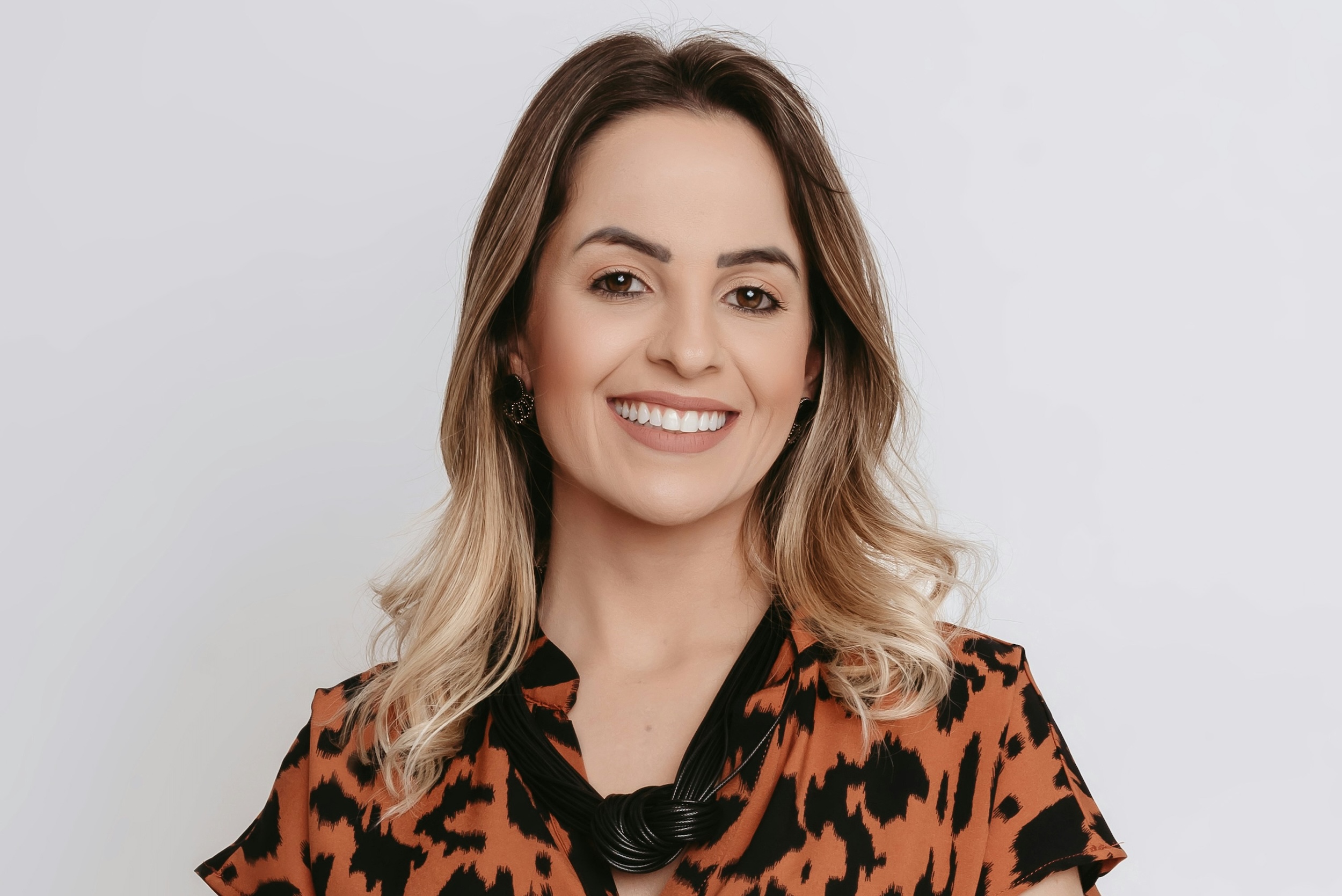 École Aestech - témoignage portrait - Sabrina Alaoui