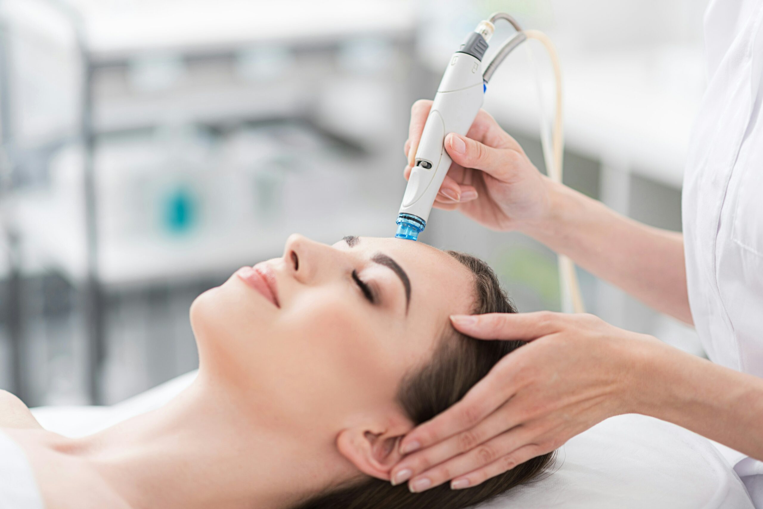 École Aestech - Formation au soin hydrafacial